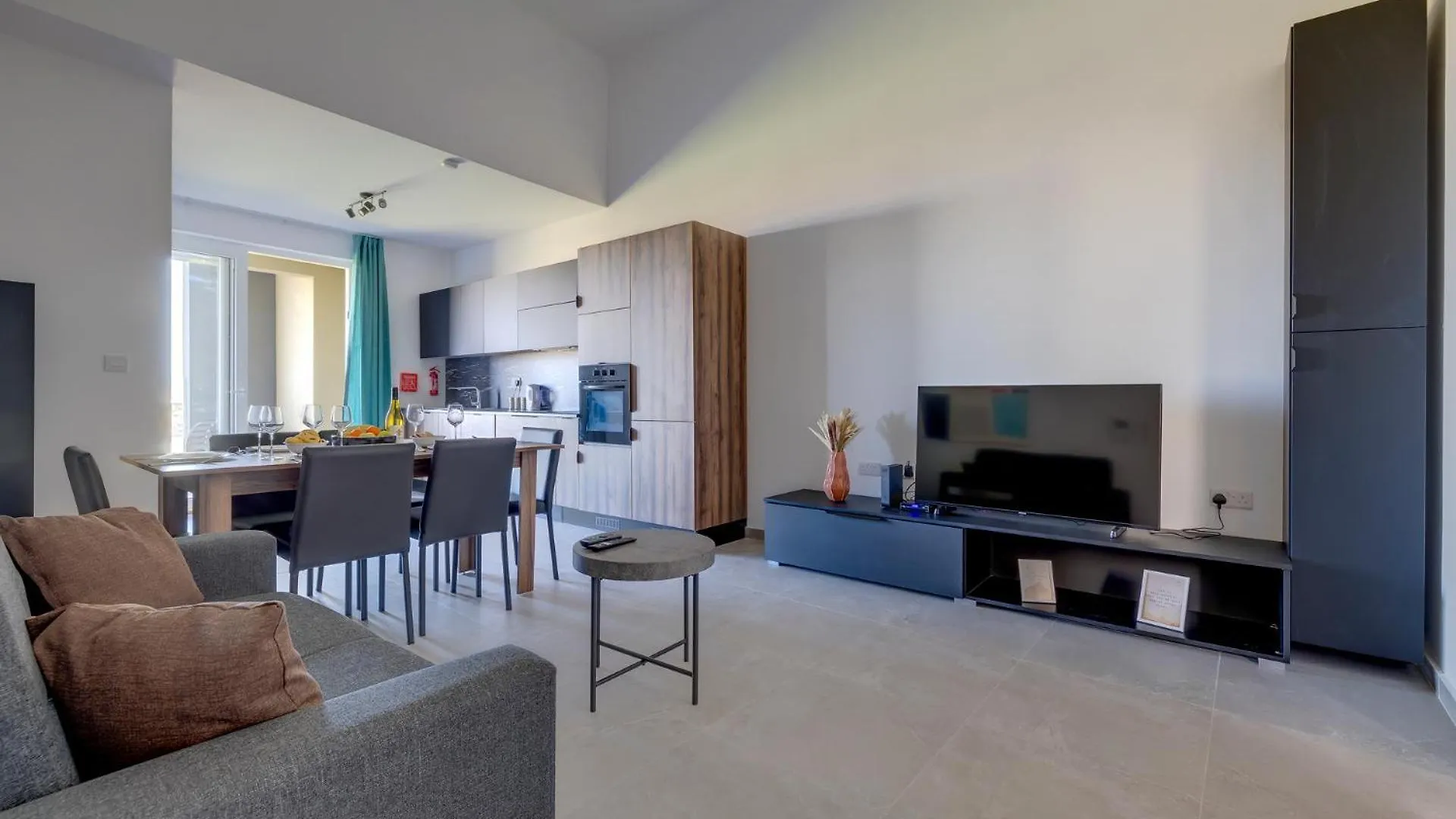 Salmar Court Holiday Apartments Hal Ghaxiak